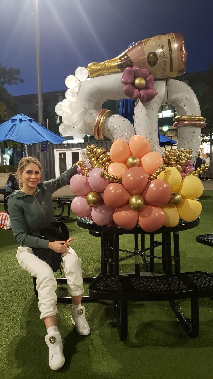 Luxe Champagne Balloon Display