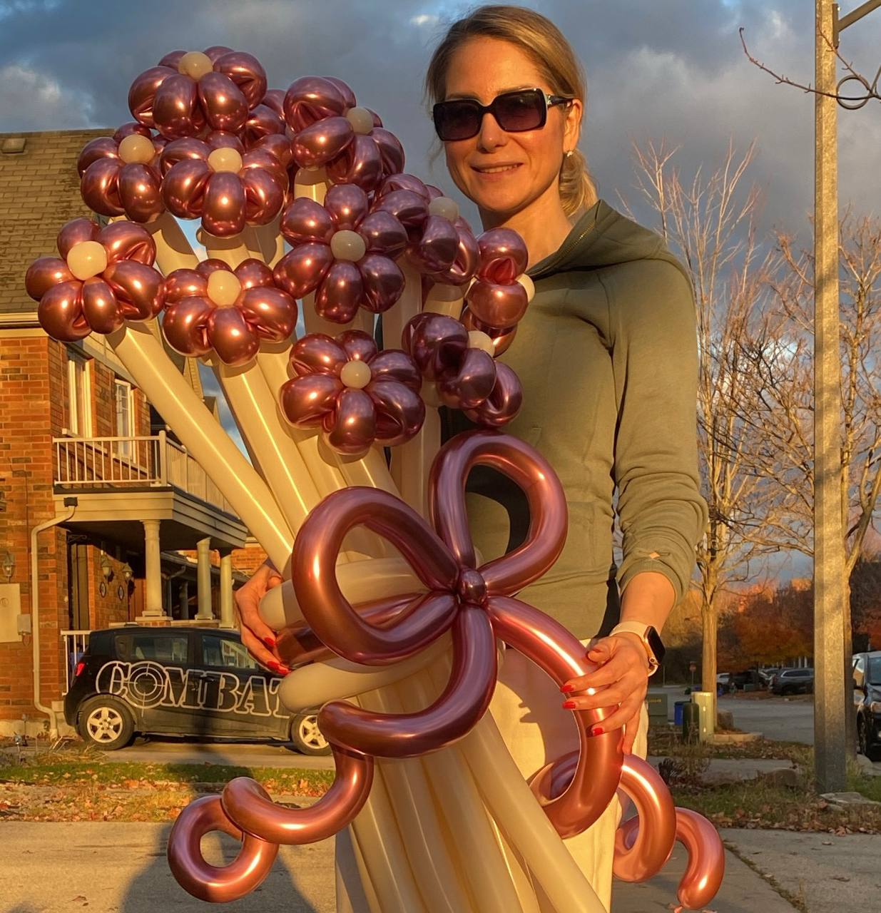 Elegant Metallic Pink Flower Balloon Bouquet