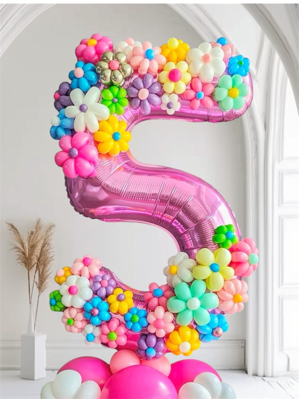 Floral-Themed Number Balloon β A Whimsical Birthday Celebration
