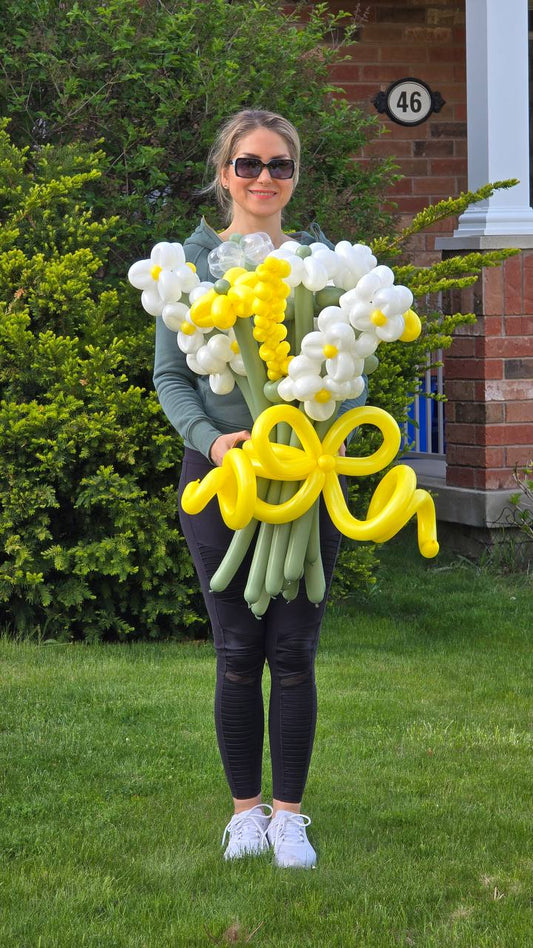 Sunshine Balloon Flower Bouquet – Daffodil-Inspired Delight