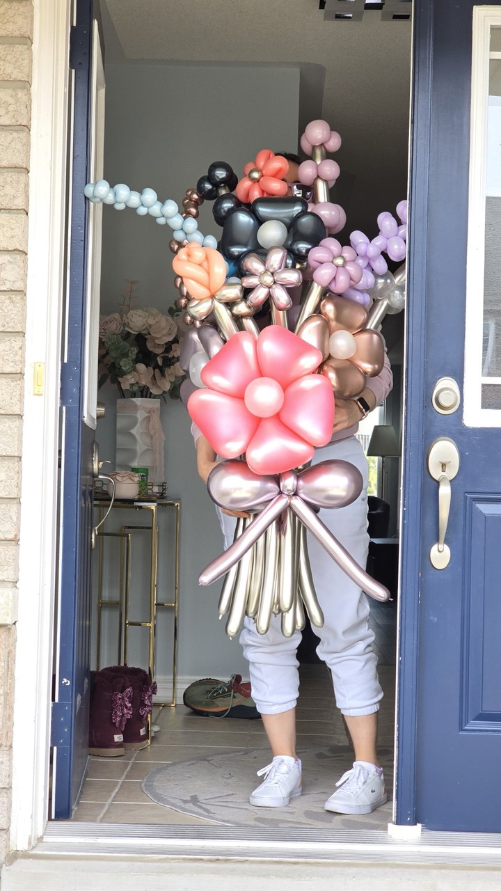 Beautiful Mixed Bloom Balloon Bouquet – Designer Floral Art