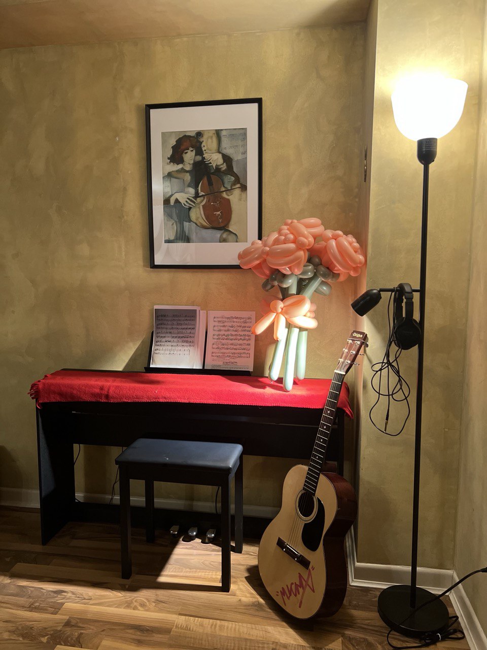 Peach Pink Flower Bouquet | Custom Balloon Roses | Unique Balloon Gift | Anniversary Gift | Free Local Delivery