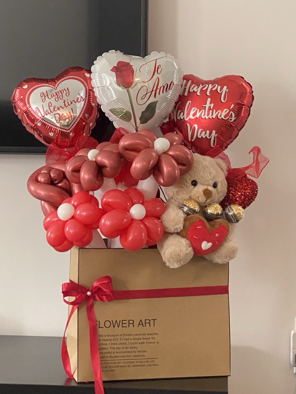Valentine’s Day Balloon & Teddy Gift Box 🎁❤️