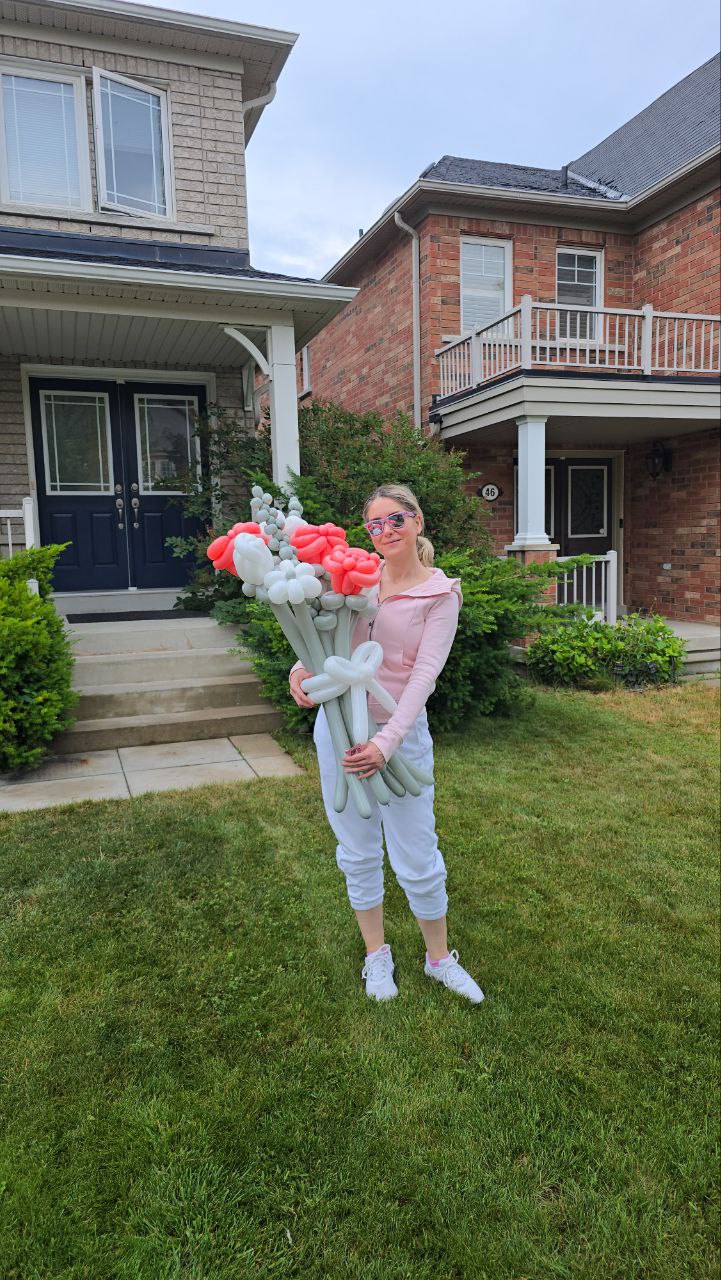 🌸 Blush Bloom Balloon Bouquet